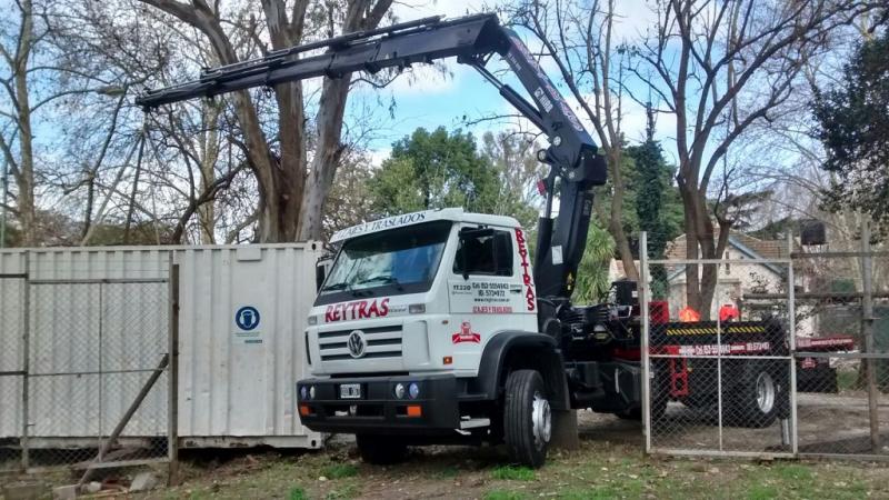 ALQUILER DE CAMIÓN CON HIDROGRÚA 25 TONELAMETROS CHASIS (EQ17)